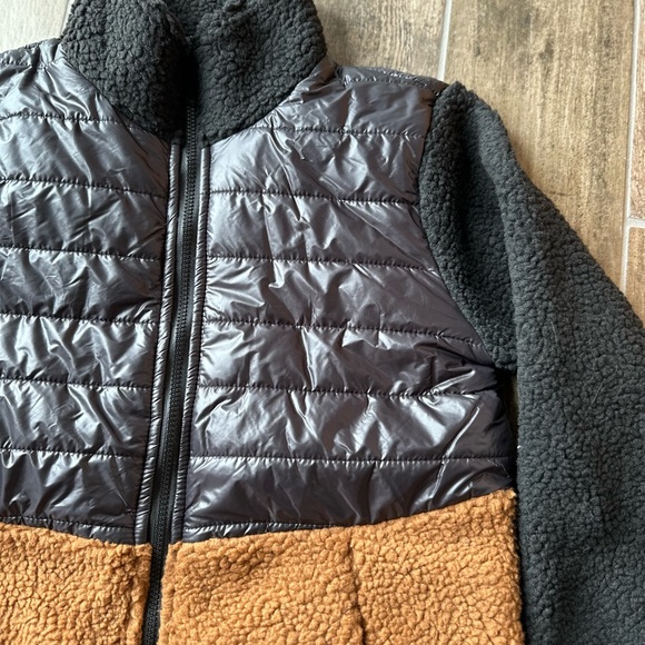 Womens Shell Jacket - Picture 5 of 5